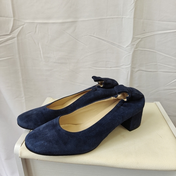 Everlane Women’s 7.5 Day Heel Round Toe Navy Suede Ballet Heels - Picture 1 of 9